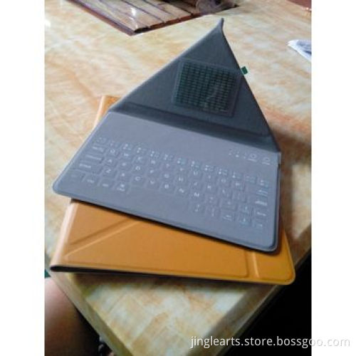 7" Transformer Bluetooth Keyboard Cover, Universal System including IOS, Android and Windows